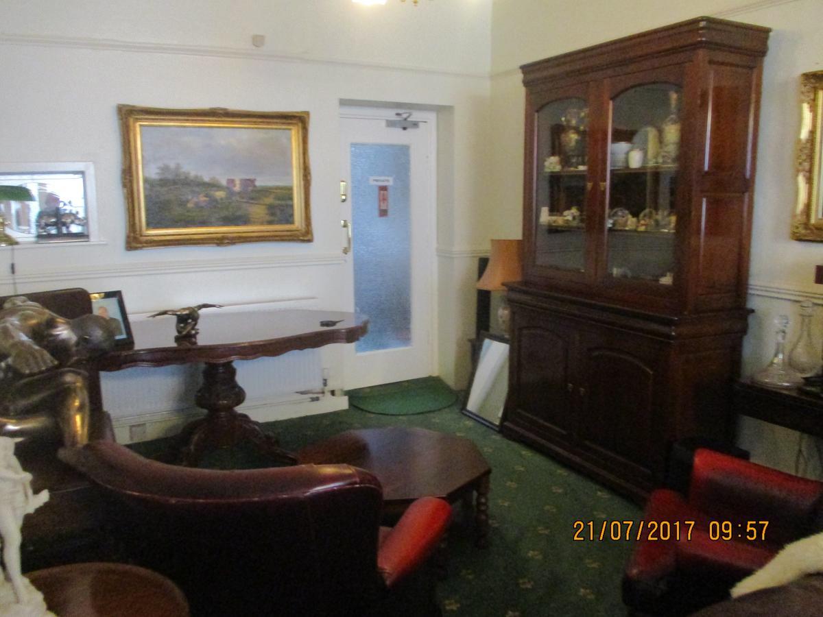 Rivers Vale Hotel Blackpool Buitenkant foto